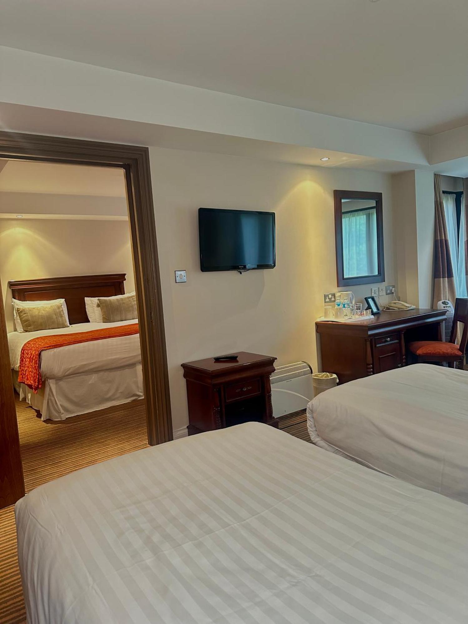 The Casa Hotel, Sure Hotel Collection By Best Western Yateley Εξωτερικό φωτογραφία