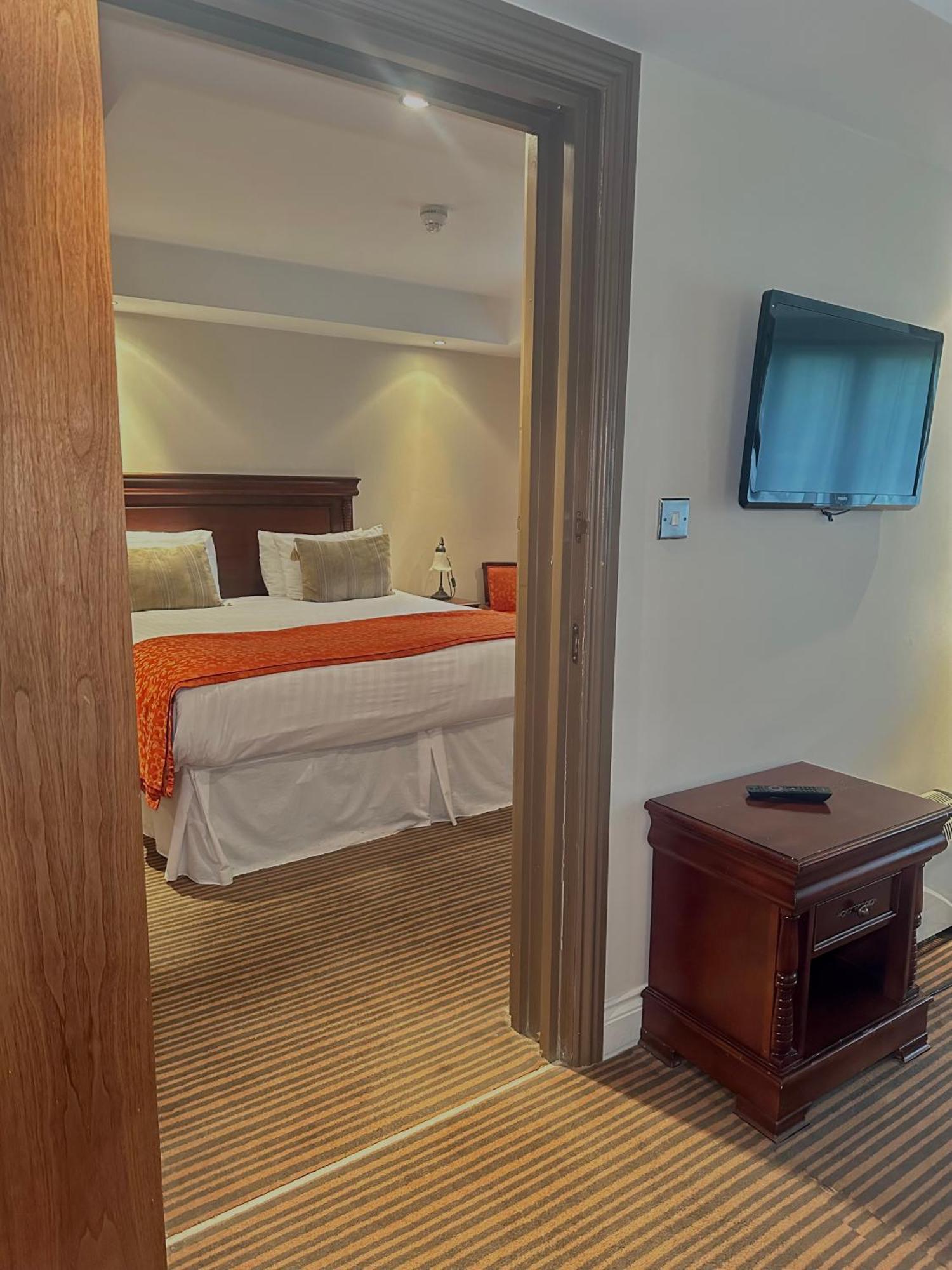 The Casa Hotel, Sure Hotel Collection By Best Western Yateley Εξωτερικό φωτογραφία