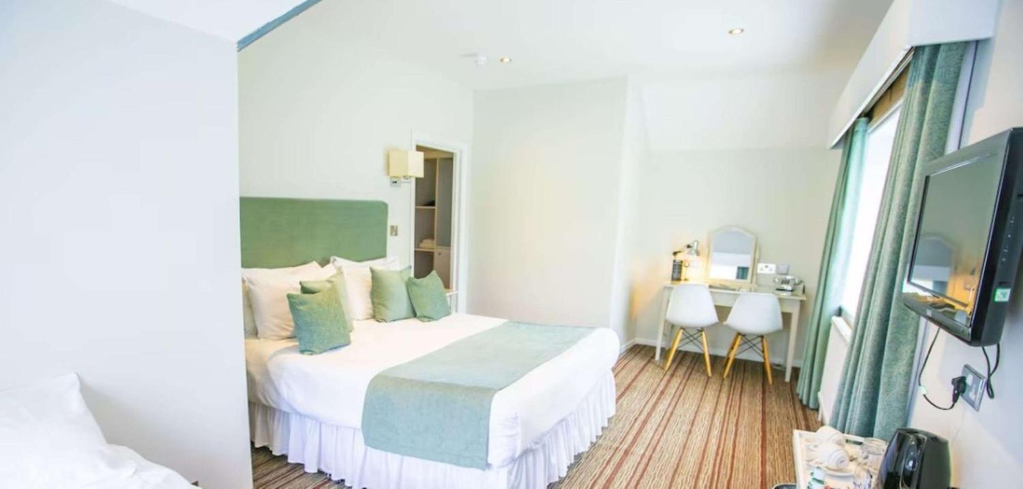 The Casa Hotel, Sure Hotel Collection By Best Western Yateley Εξωτερικό φωτογραφία