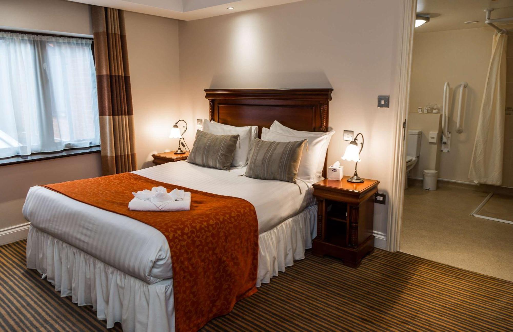 The Casa Hotel, Sure Hotel Collection By Best Western Yateley Εξωτερικό φωτογραφία